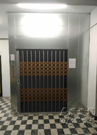 油壓式鍍鋅板型剪刀手拉門型客貨電梯(外觀鍍鋅鋼鈑)